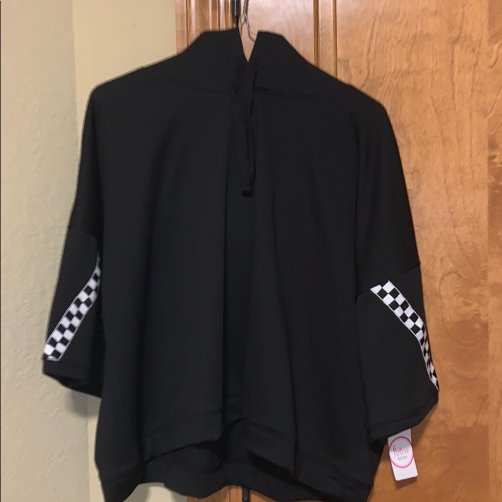 cropped hoodie